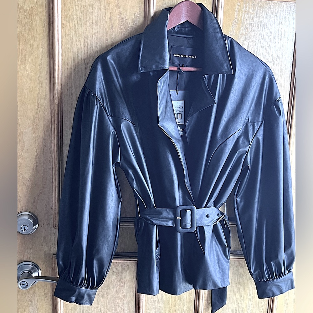 Women faux leather belted jacket size small